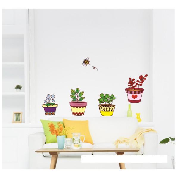 Decal trang trí tường - Nhiều Chậu Hoa Hoạt Hình Ong Vàng