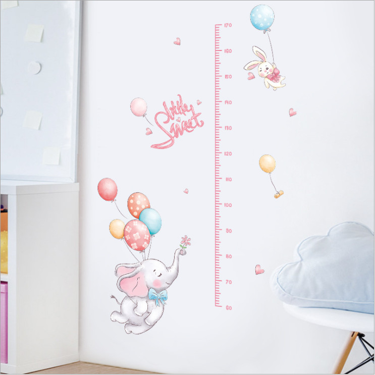 Decal dán tường thước đo chiều cao Chú voi bay màu hồng dễ thương