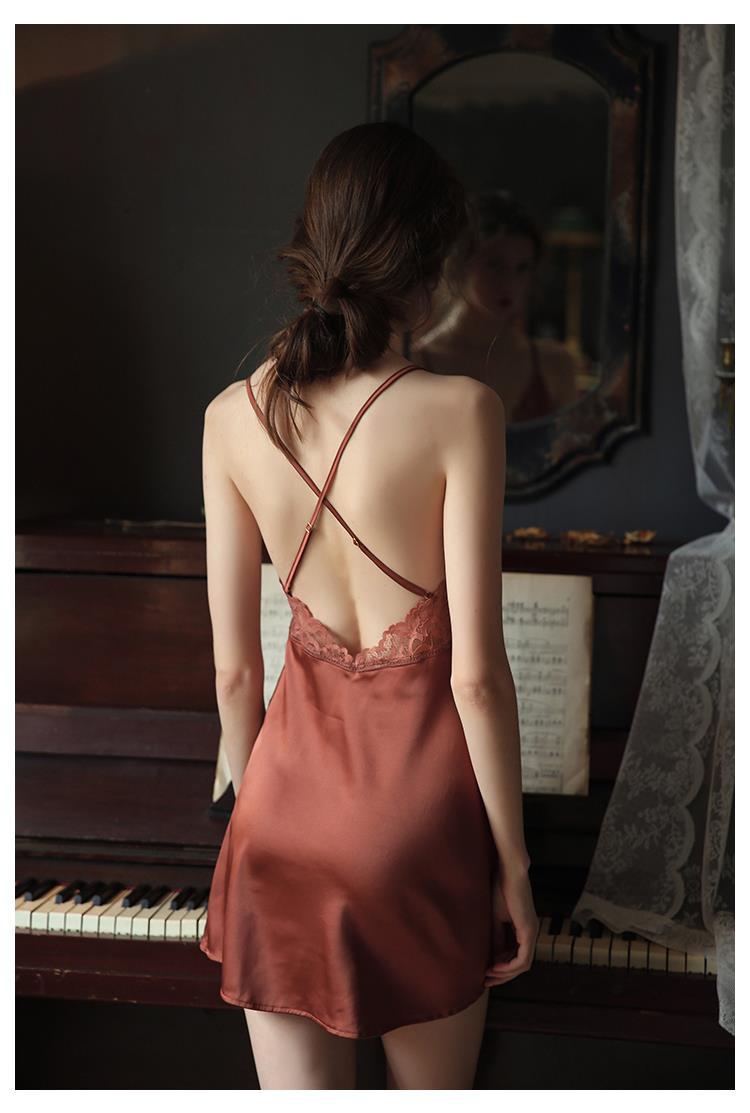 Váy ngủ lụa 2 dây ngực ren