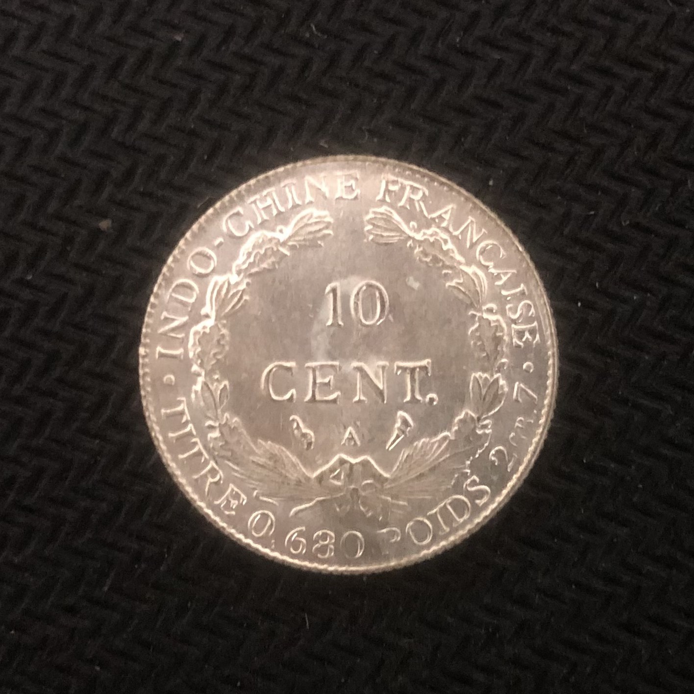 Đồng xu 10 cent hoa xòe Đông Dương 1900 lưu niệm