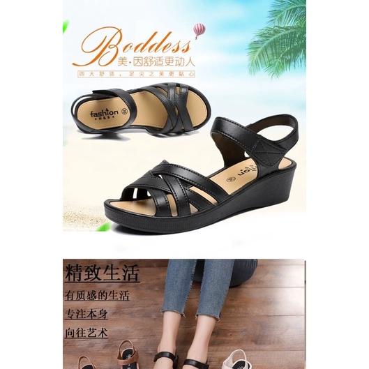 Giày sandal nữ trung niên cho bà cho mẹ- dép quai hậu đế bằng chất liệu cao su siên bền