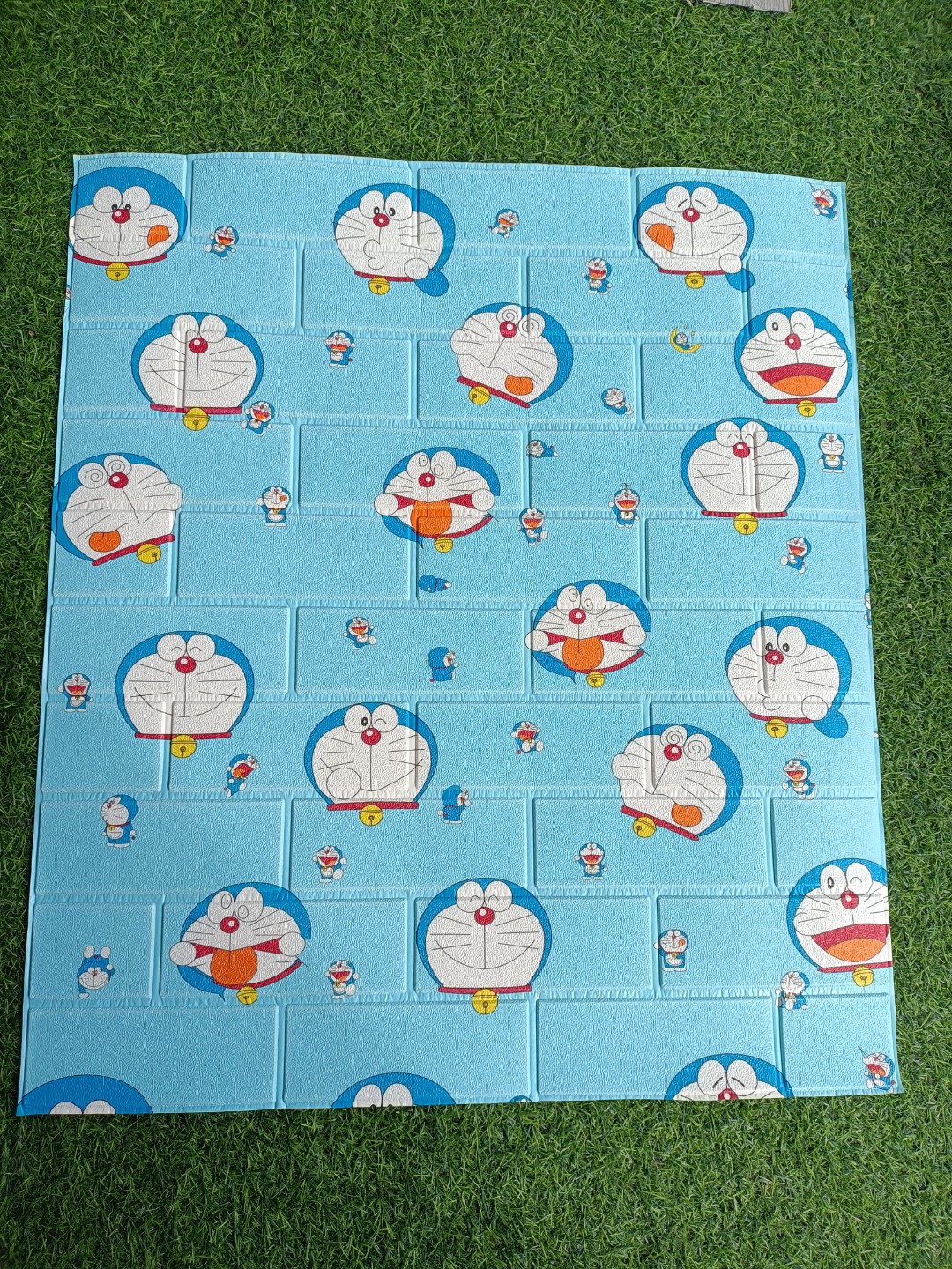 Bộ 15 Tấm Xốp Dán Tường Hoạt Hình Doraemon Trăng Dễ Thương, Kích Thước 70cm x 77cm