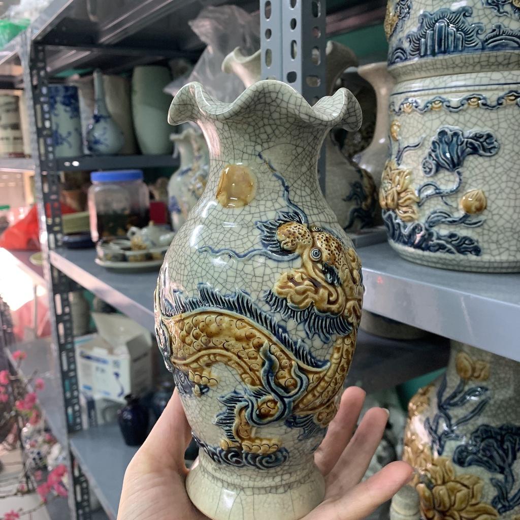 1 chiếc Lọ lượn lộc bình rạn đắp nổi