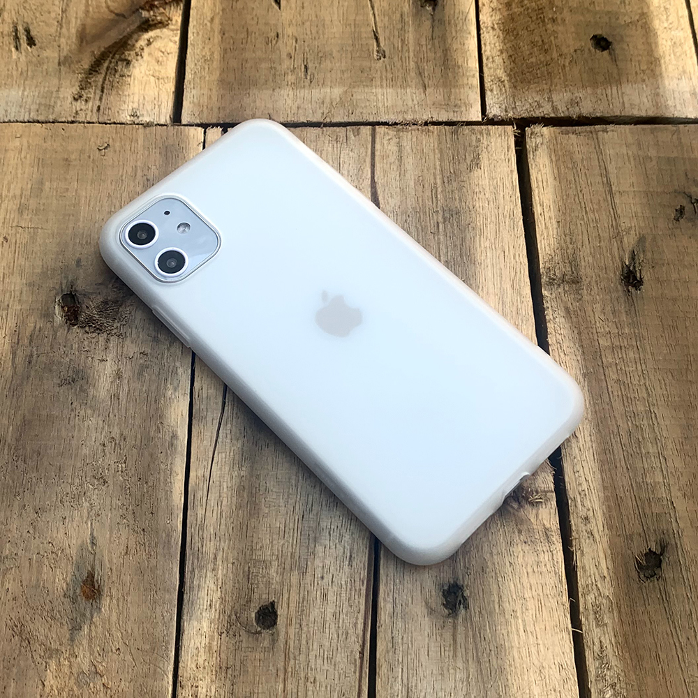 Ốp lưng dẻo trong sần nhám dành cho iPhone 11