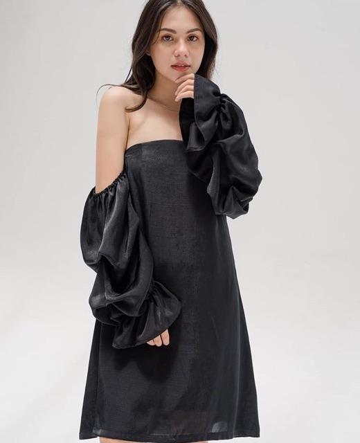 Đầm cúp ngực tay phồng