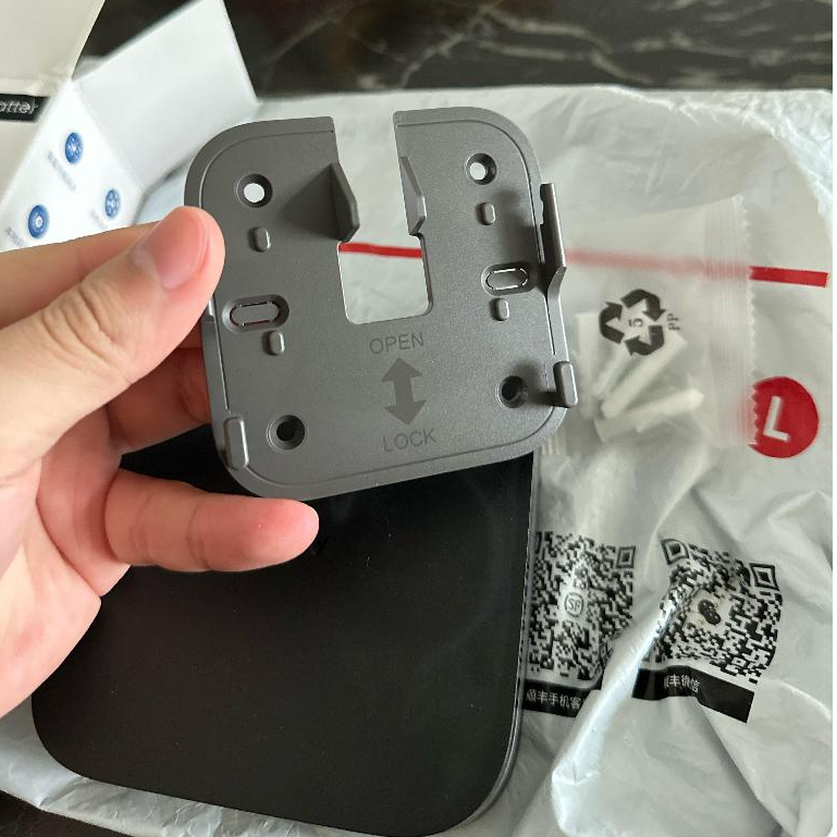 Bộ điều khiển trung tâm Aqara Hub M3 bản Quốc Tế HM-G01D - Cấu hình mạnh mẽ, Bộ nhớ eMMC 8GB, Cấp nguồn POE, Tương thích Matter, Homekit
