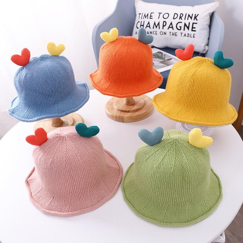 Mũ len trái tim cho bé trai bé gái từ 1-2 tuổi