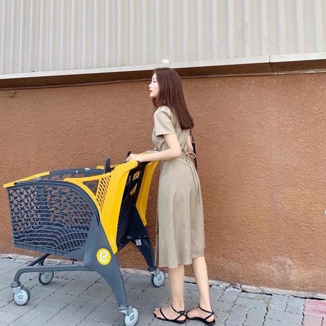 Đầm cổ V Đính Nút Gỗ Dáng Dài