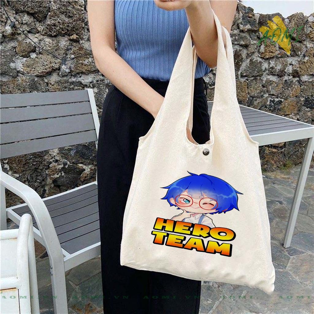 TOTE CANVAS HERO TEAM SAM SIM SIRO TIMMY KAMUI FORM TRÒN TÚI VẢI ĐEO VAI BAG NÚT BẤM SIZE LỚN AOMIVN DU LỊCH DẠO PHỐ