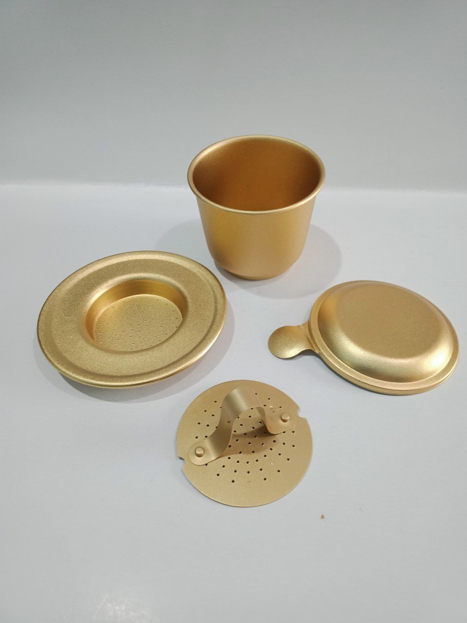 Combo: cà phê hạt rang Arabica + bột kem pha cà phê + phin cà phê cao cấp