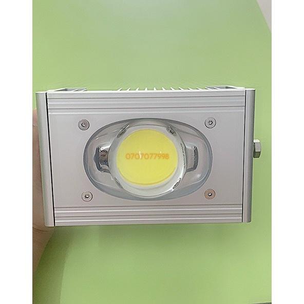 Đèn pha led prolux P18 50W goodlight 100% chính hãng chiếu sáng tàu biển tàu cá, chiếu hắt tòa nhà, chiếu sân bóng,