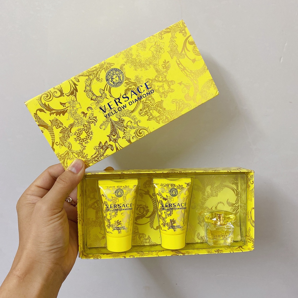 Set Nước Hoa Nữ Mini Versace Yellow Diamond 5ml +  gel tắm 25ml + Lotion 25ml