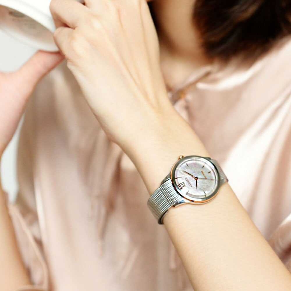 Đồng Hồ Nữ Citizen Eco-Drive Dây Thép Không Gỉ EM0816-88Y - Mặt Xà Cừ (32.5mm)