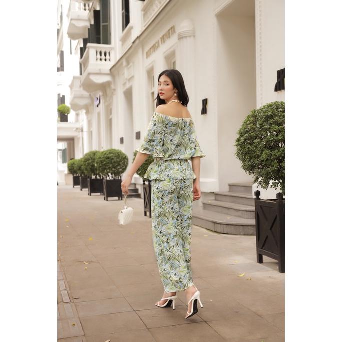 Quần hoạ tiết ống suông, túi chéo, cạp liền, chất liệu trượt lạnh co giãn nhẹ, thoáng, mát CLARA MARE TRS4001