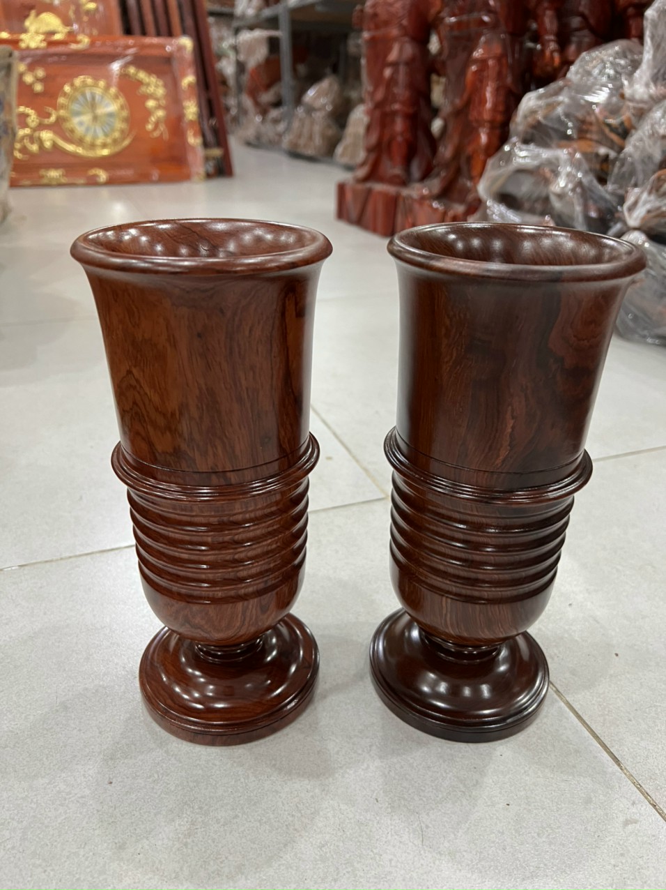 Ống Đựng Nhang gỗ hương nguyên khối cao 25cm