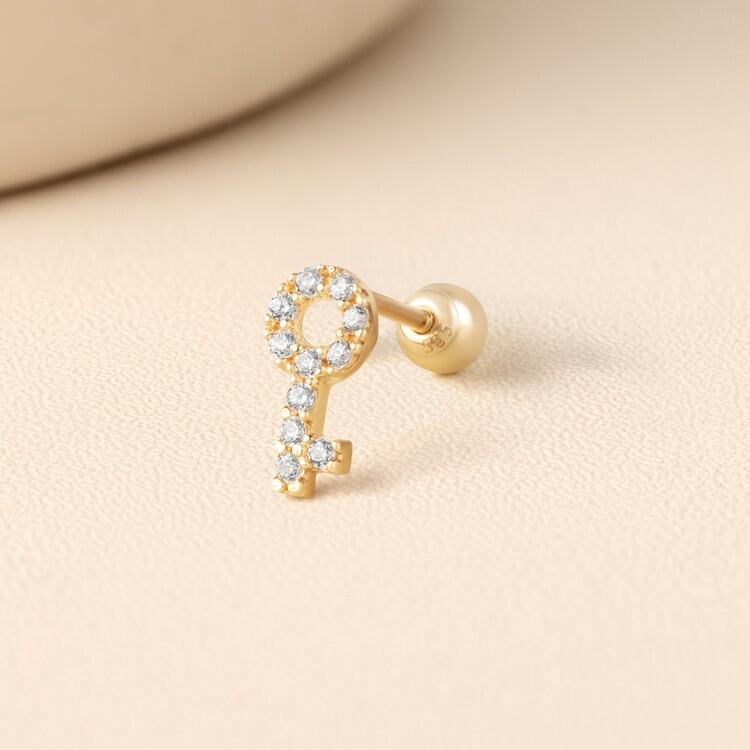 Khuyên Tai Vàng 14KY hình chìa khóa chuôi bi vặn Korean Style - MOON Jewelry