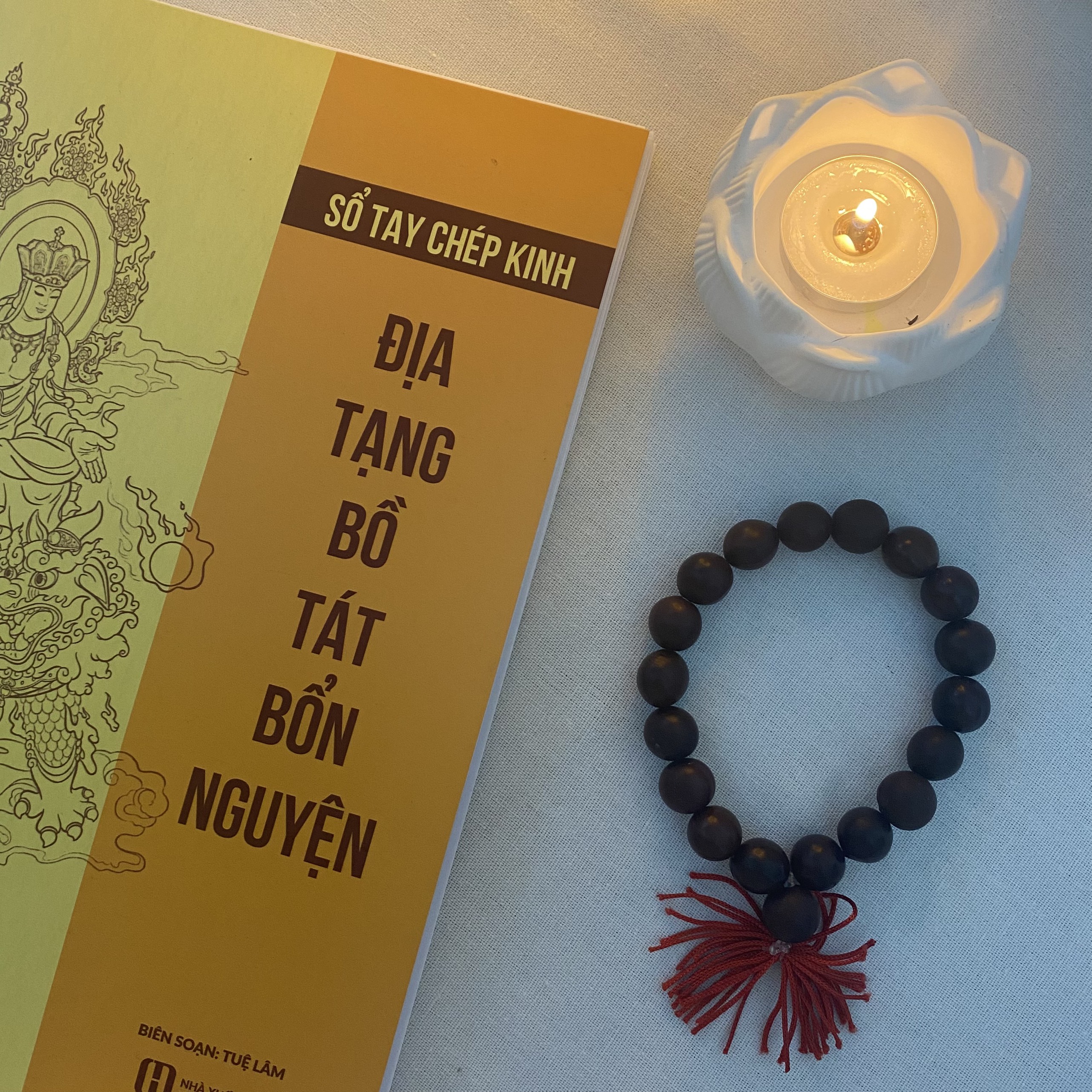 Sổ tay chép kinh Địa Tạng Bồ Tát Bổn Nguyện