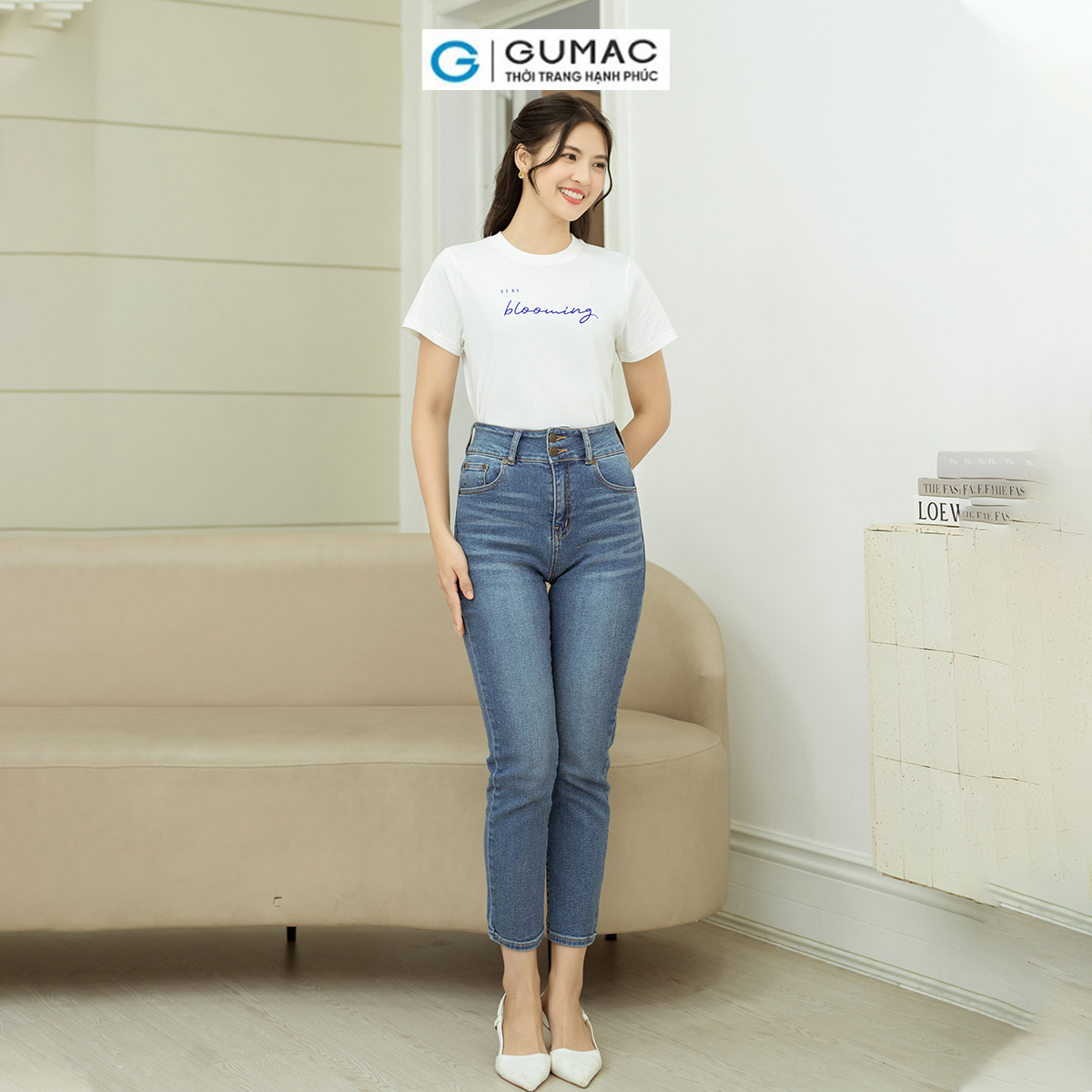 Áo thun in chữ GUMAC ATD08063