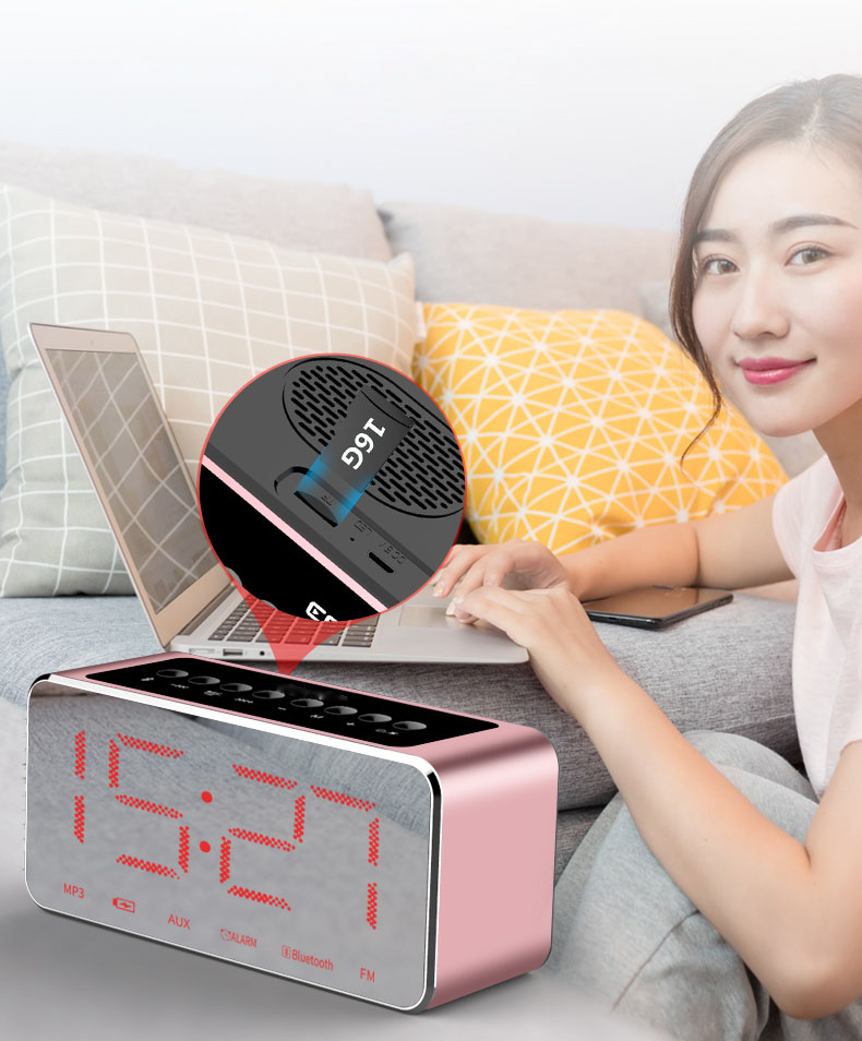 Loa Bluetooth Siêu Trầm S11 Kiêm Đồng Hồ Báo Thức Và Gương Soi Tiện Lợi (màu ngẫu nhiên)