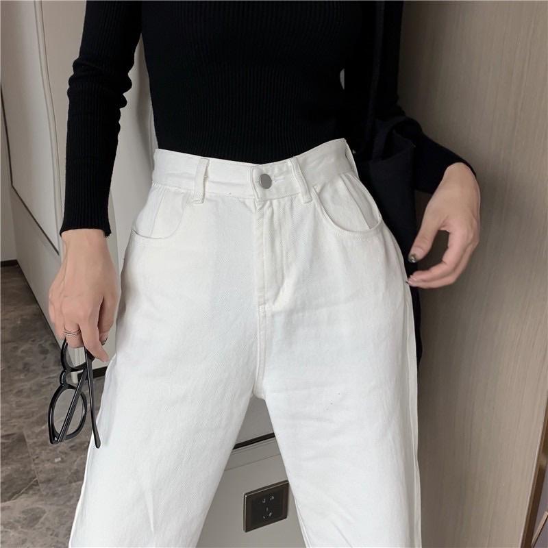 Quần jean trắng baggy dáng suông phong cách Hàn Quốc