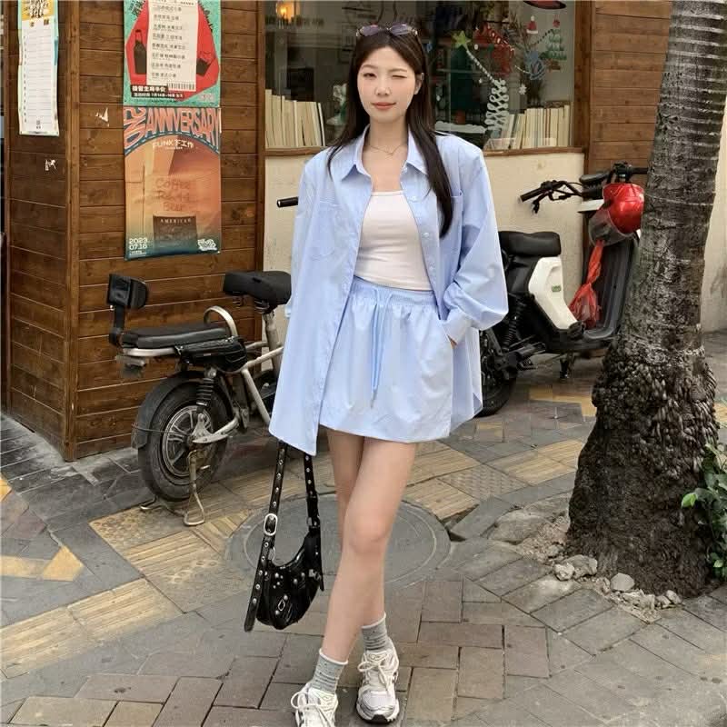 Set Áo sơ mi dài tay kèm váy ngắn màu xanh da trời phong cách trẻ trung cho nữ