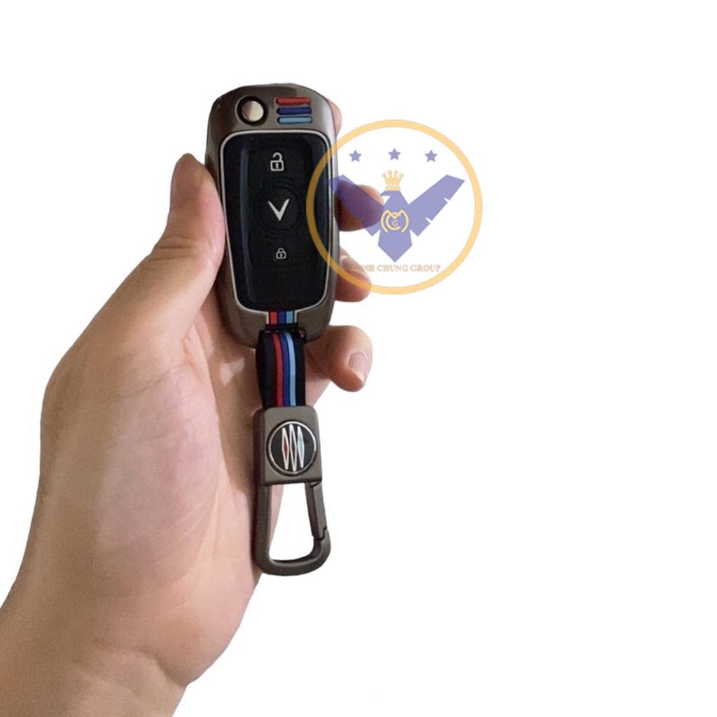 Ốp móc chìa khóa hợp kim cao cấp cho xe Vinfast Fadil - bản 3 nút bấm