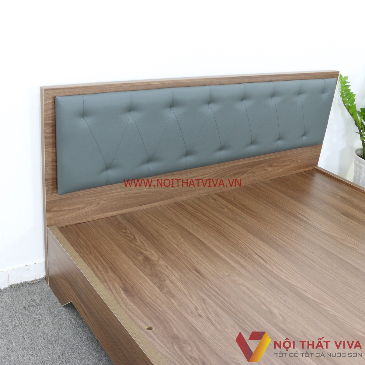 Giường Ngủ Gỗ MDF Melamine Màu Óc Chó Chân Cao Đầu Nệm Đen Đẹp Giá Rẻ