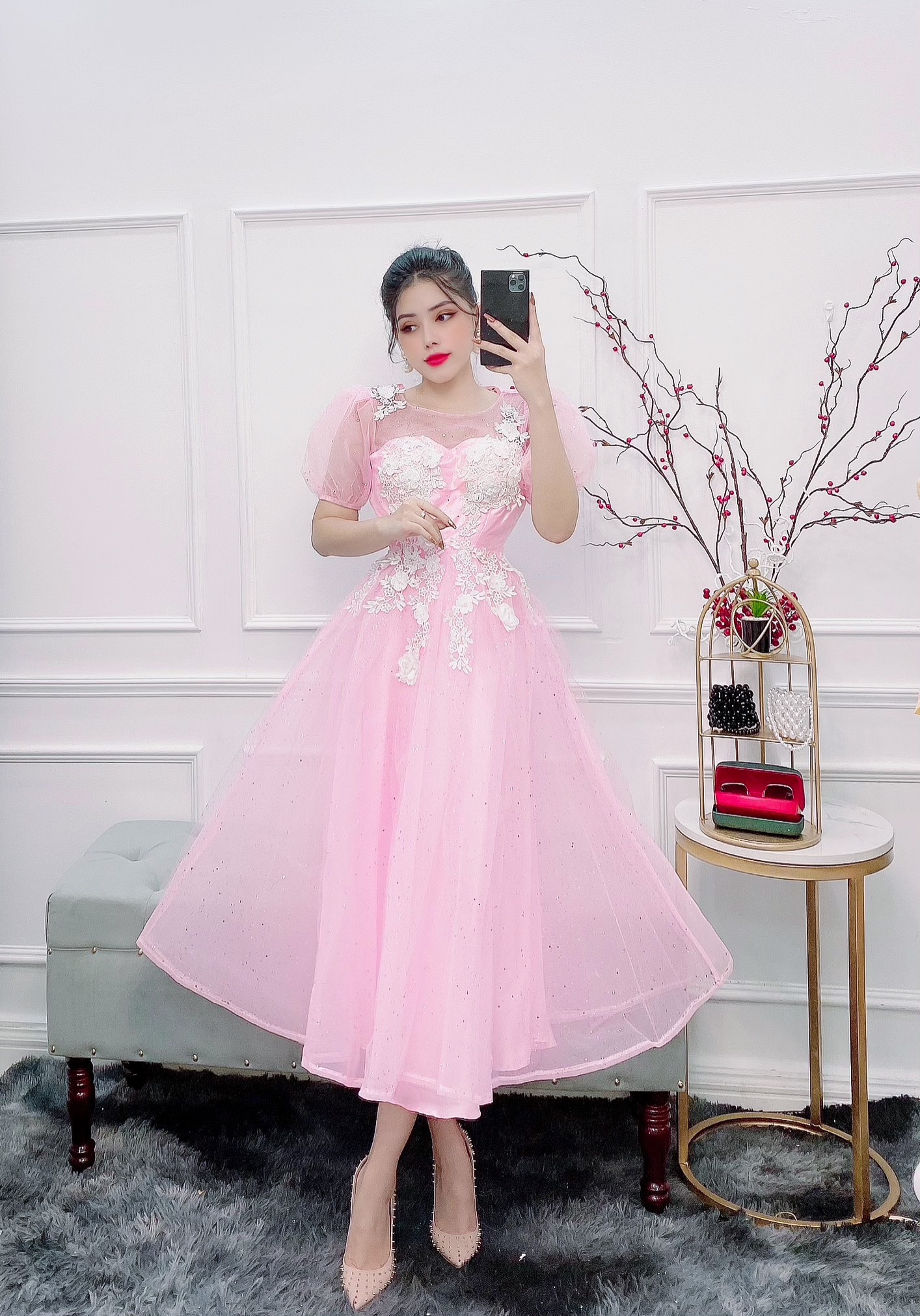 Đầm dự tiệc công chúa phối hoa nổi trắng TRIPBLE T DRESS - size M/L - MS143Y