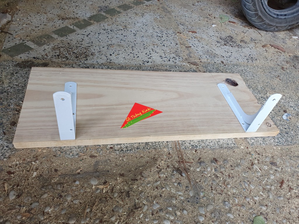Cặp giá đỡ kệ gỗ dài 20cm bằng sắt đã sơn màu trắng rất chắc chắn, làm kệ chịu lực tốt trên 30kg