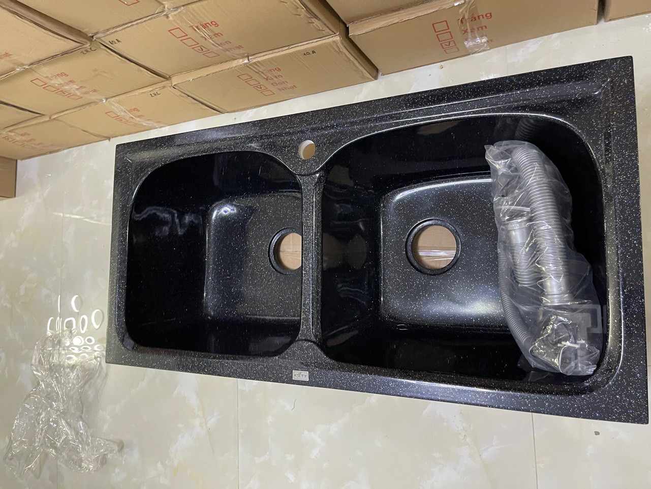 Chậu rửa chén đá nhân tạo 2 hộc đen 98*48*22