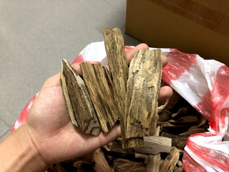 Trầm hương miếng - Giác xông Đại Lộc - Quảng Nam 100g ( loại tốt )