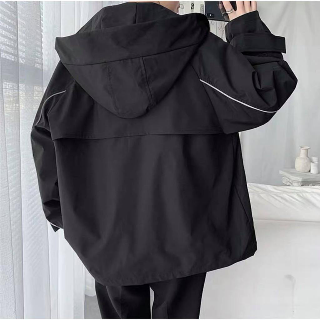 Áo khoác Dù Viền túi hộp form rộng unisex - Áo khoác Nam nữ Unisex màu Đen/ Be