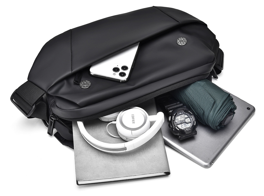 Túi đeo chéo nam phong cách mới  - BEE GEE DCN9372