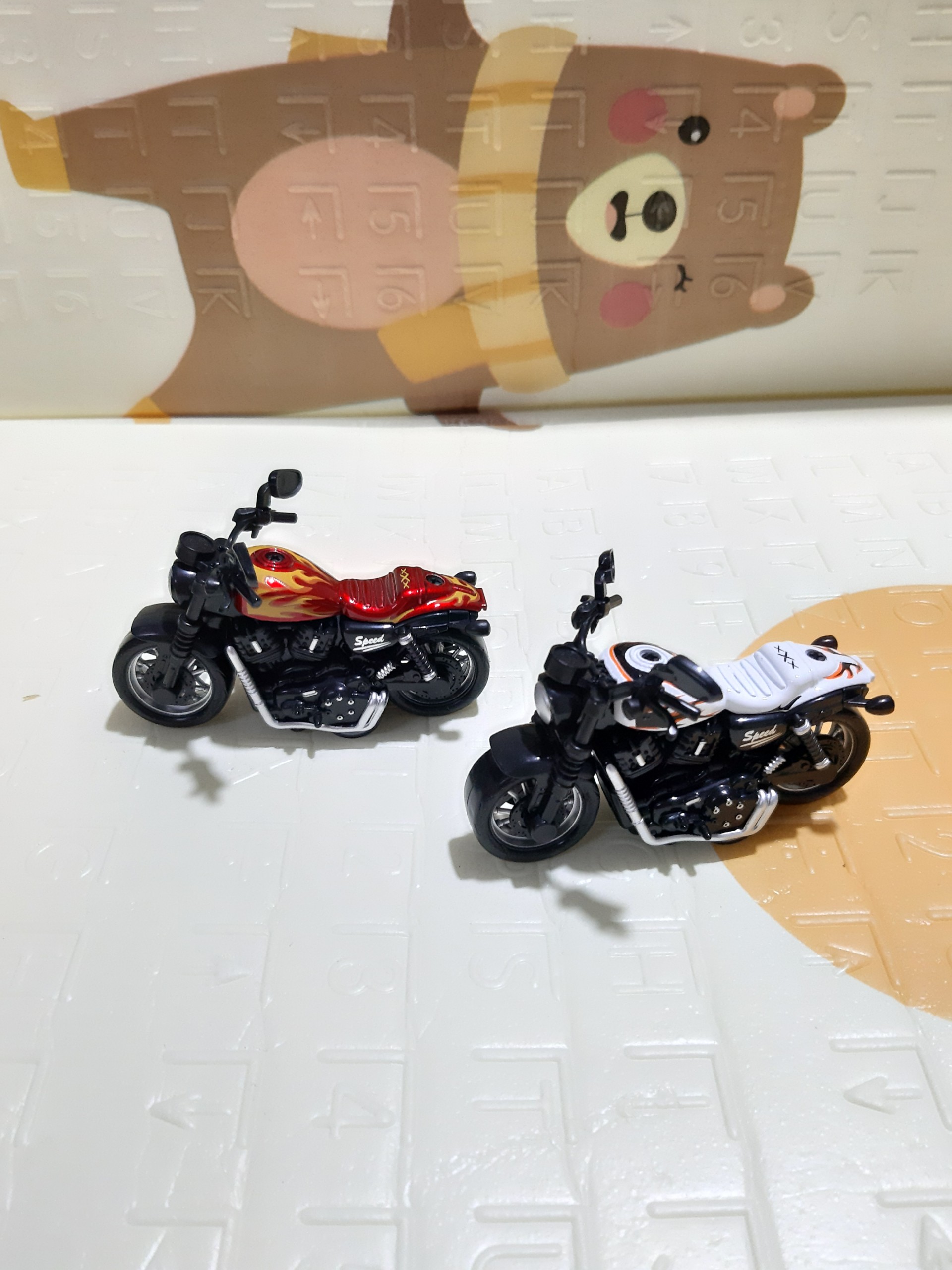 Đồ chơi mô hình chiếc xe máy mini bằng sắt màu sắc cực đẹp thiết kế giống thật