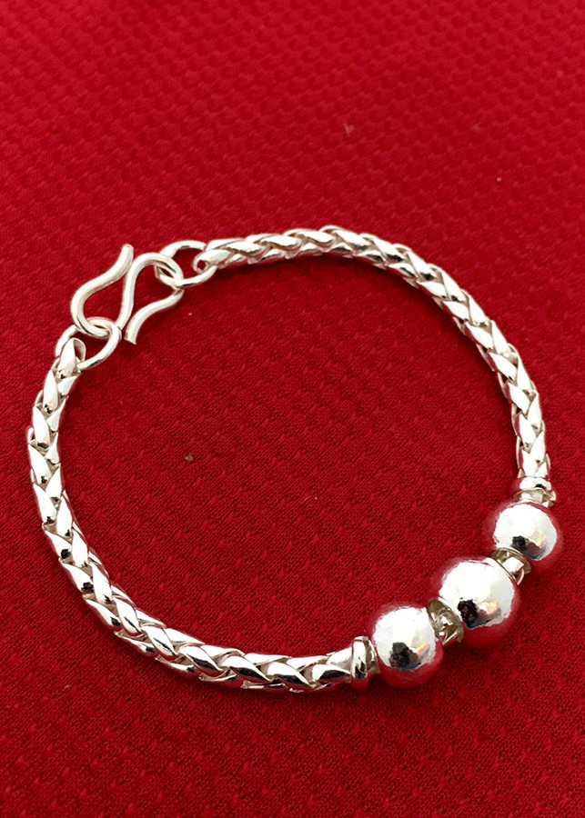 Vòng tay trẻ con bạc ta cao cấp không xi mạ Bạc Quang Thản - VTE16