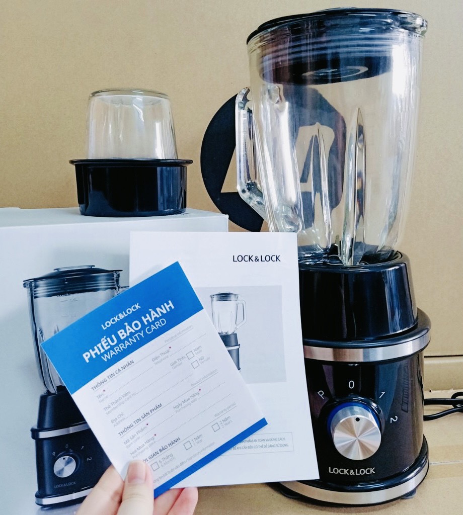 Máy xanh sinh tố Lock&Lock High Speed Blender EJM376BLK, 220-240V, 50/60Hz, 600W - Hàng chính hãng