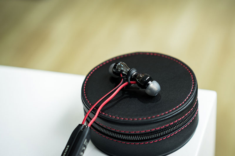 Tai nghe bluetooth Sennheiser Momentum Free