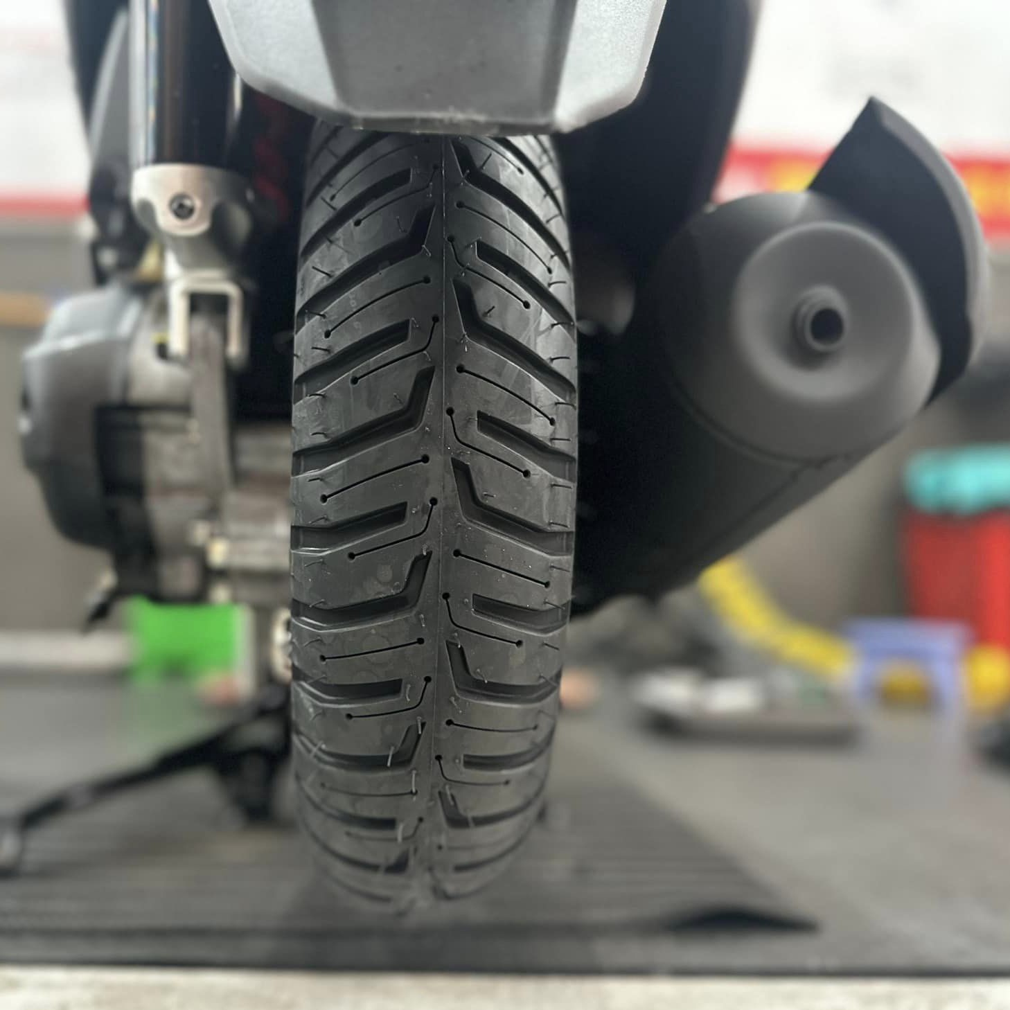Lốp Michelin City Extra (90/90-12) (100/90-10) dành cho xe Honda Lead 125, SCR 110, Yamaha Latte, Aczuro, Attila Alizabeth, Spacy... các đời