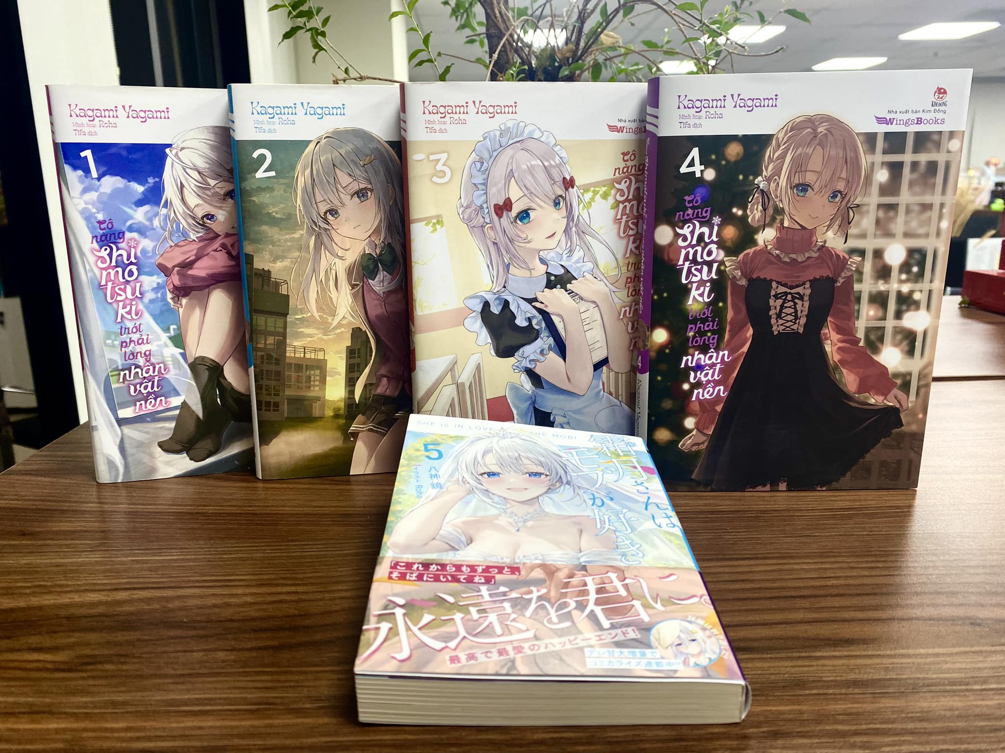 Cô Nàng Shimotsuki Trót Phải Lòng Nhân Vật Nền - Chang Book