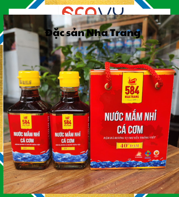 Đặc Sản Nha Trang-Nước Mắm Nhỉ Cá Cơm 584 Loại 40 Độ Đạm Seavy Xách 4 Chai Thủy Tinh