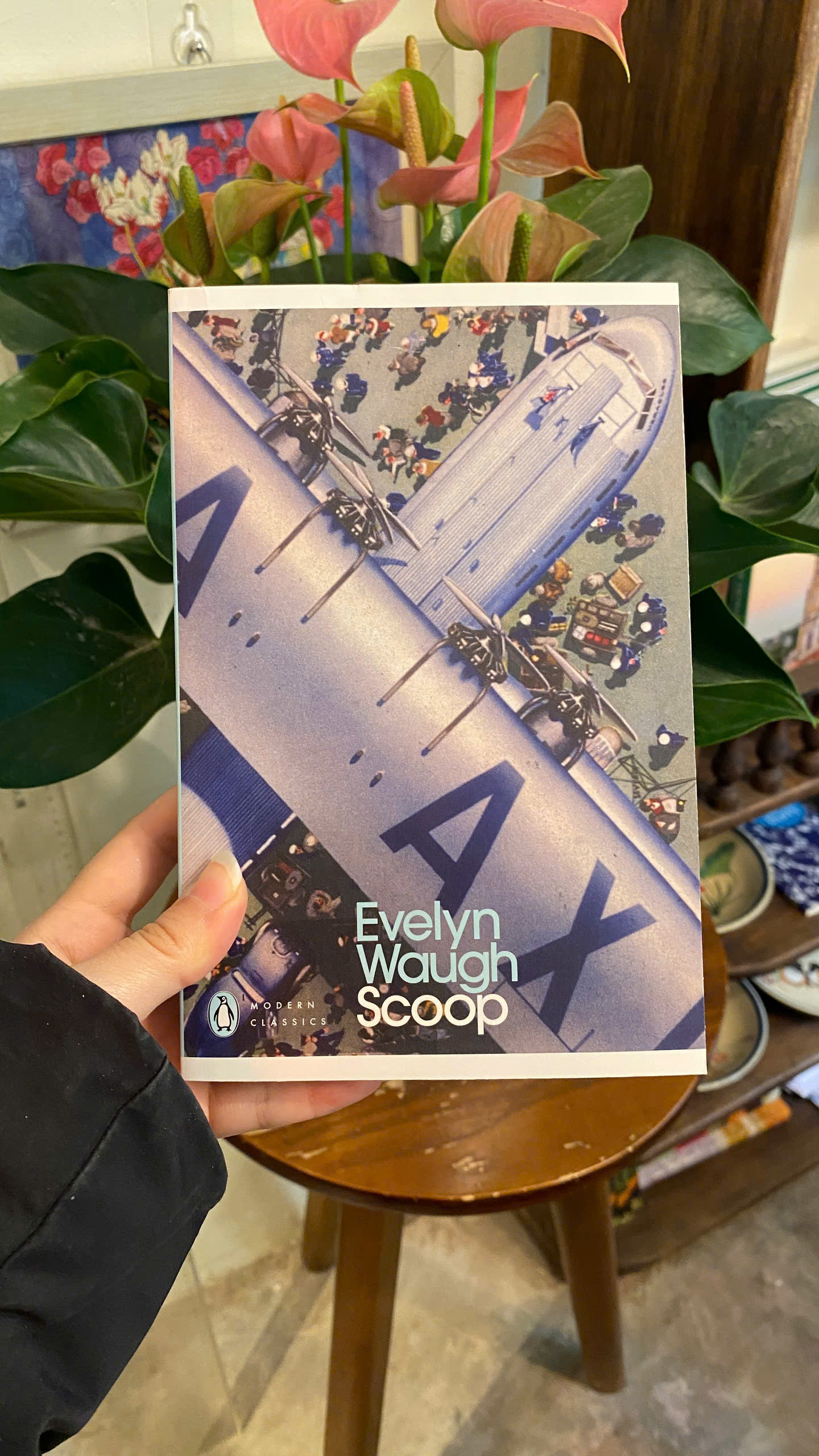 Sách - Scoop - Evelyn Waugh| Classics / Satire Fiction / Ngoại văn/ Tiểu thuyết trào phúng Nhập khẩu