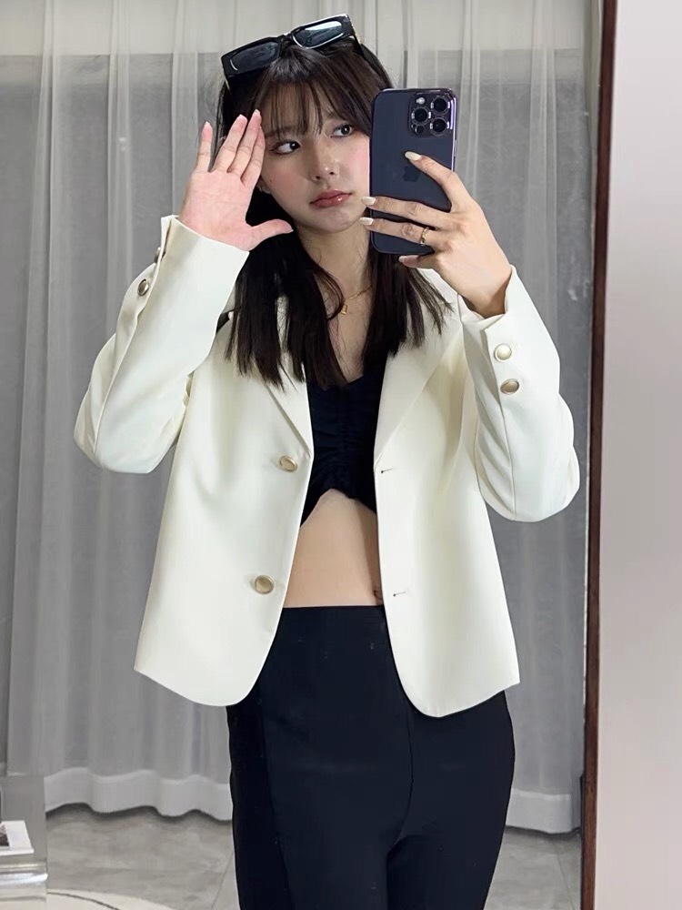 Áo vest croptop nữ dáng công sở hàn quốc áo khoác blazer nữ dáng ngắn đính khuy sang chảnh 2 lớp cao cấp dễ phối đồ mặc đi làm