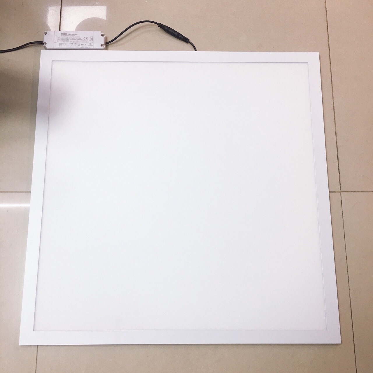 Bộ 5 Đèn Led Panel 60x60cm 60W đèn Led âm trần thạch cao siêu sáng cho không gian rộng