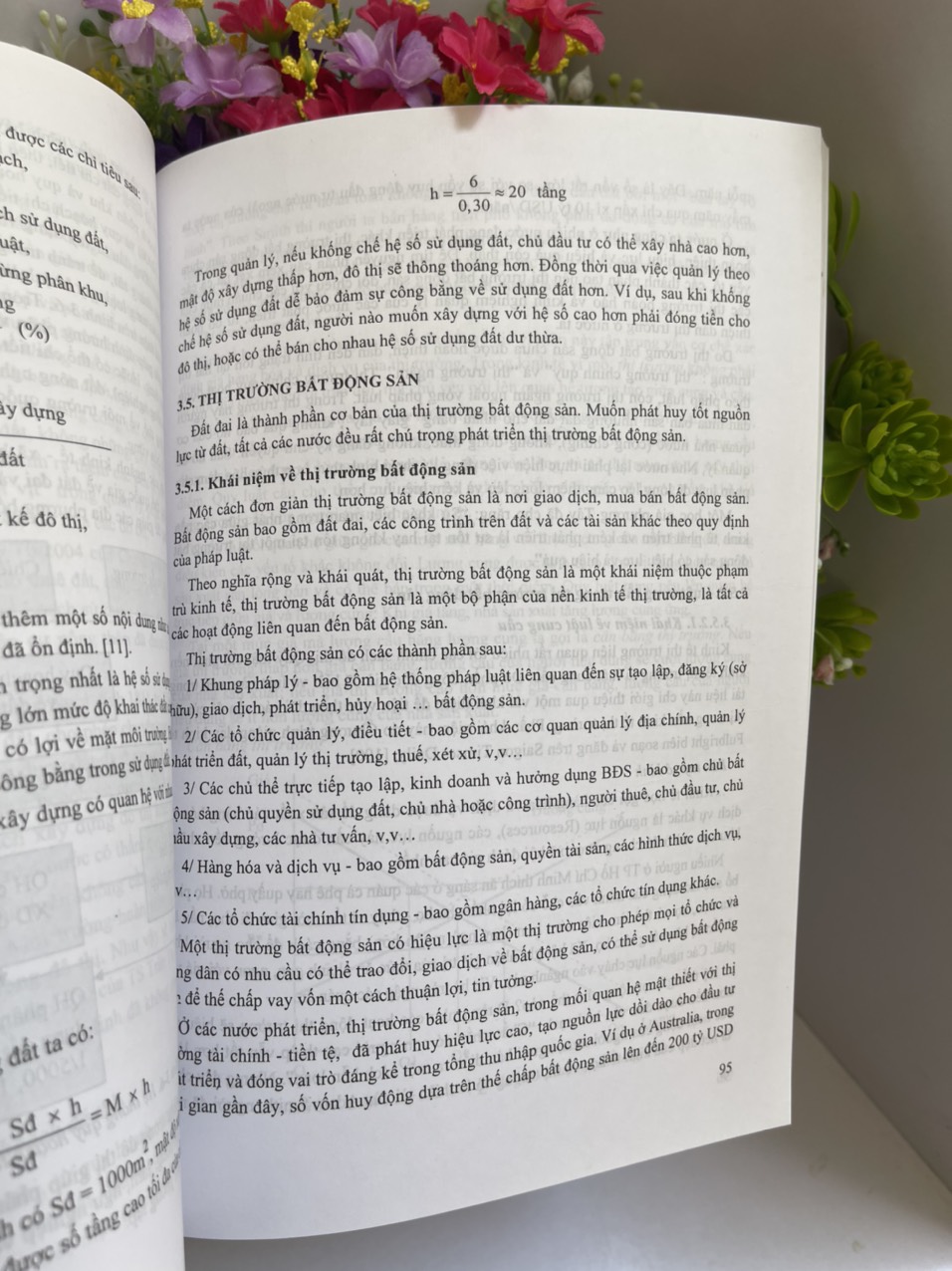 CHÍNH SÁCH ĐÔ THỊ TẦM NHÌN BAO QUÁT VÀ HỆ THÔNG CỦA NHÀ QUẢN LÝ ĐÔ THỊ- Võ Kim Cương -NXB Xây Dựng