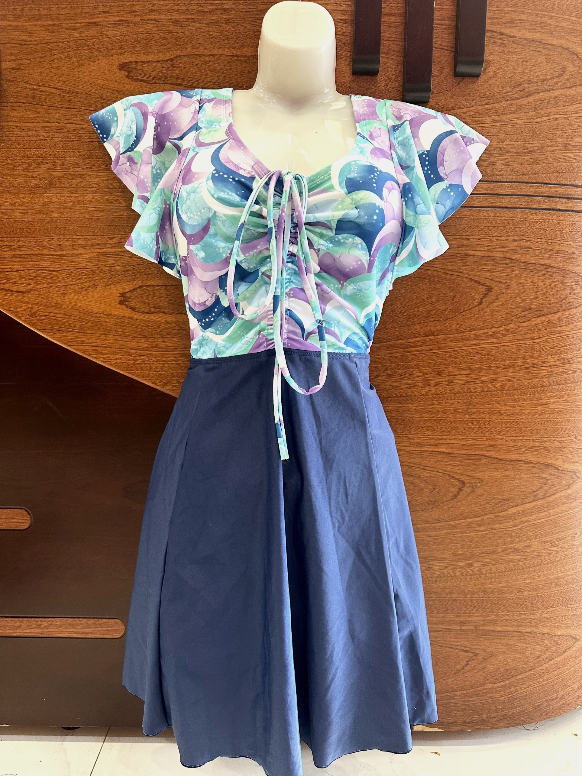 BỘ BƠI NỮ VÁY KÍN ĐẠI 45-90kg