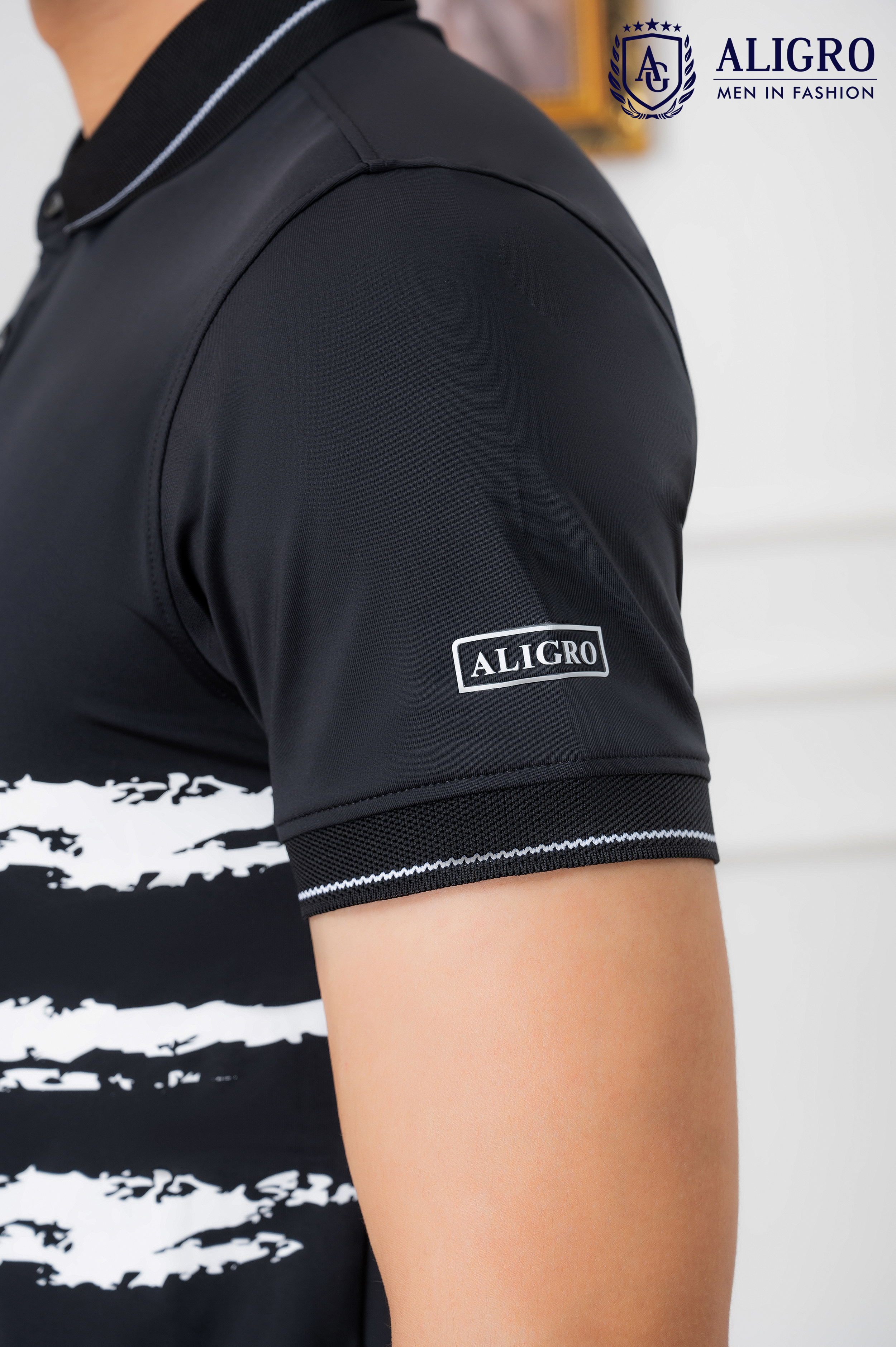 Áo Polo đen phối kẻ ngang Aligro ALGPLO73