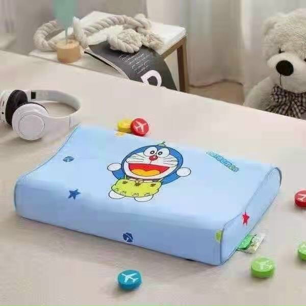 Gối Cao Su Non Cho Trẻ Em ( Vỏ Kèm Ruột ) - Doraemon Chong Chóng