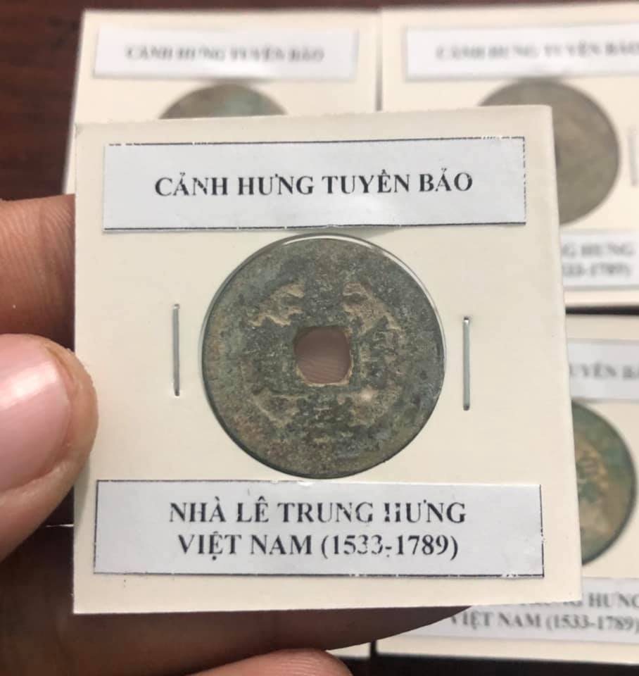 Xu lỗ vuông Cảnh Hưng Tuyền Bảo, nhà Lê Trung Hưng Việt Nam (1533-1789)