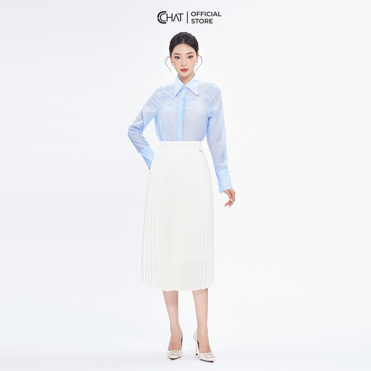 Áo Sơ Mi Nữ  Kiểu Cổ Đức Đính Hoa Trang Trí Chất Voan Cao Cấp 53FDV9001ST
