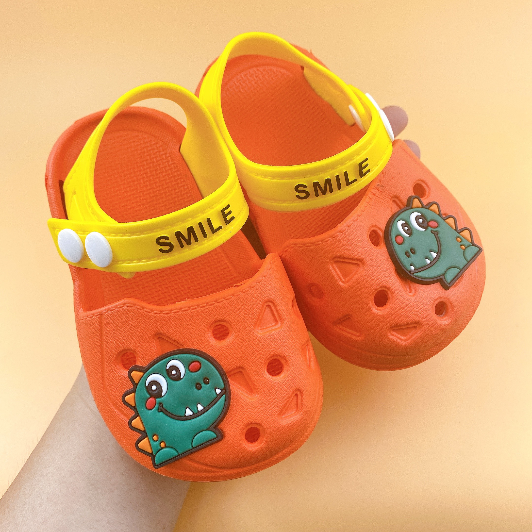 Dép quai hậu cho bé, sandal Smile 3902 siêu nhẹ đế chống trơn trượt